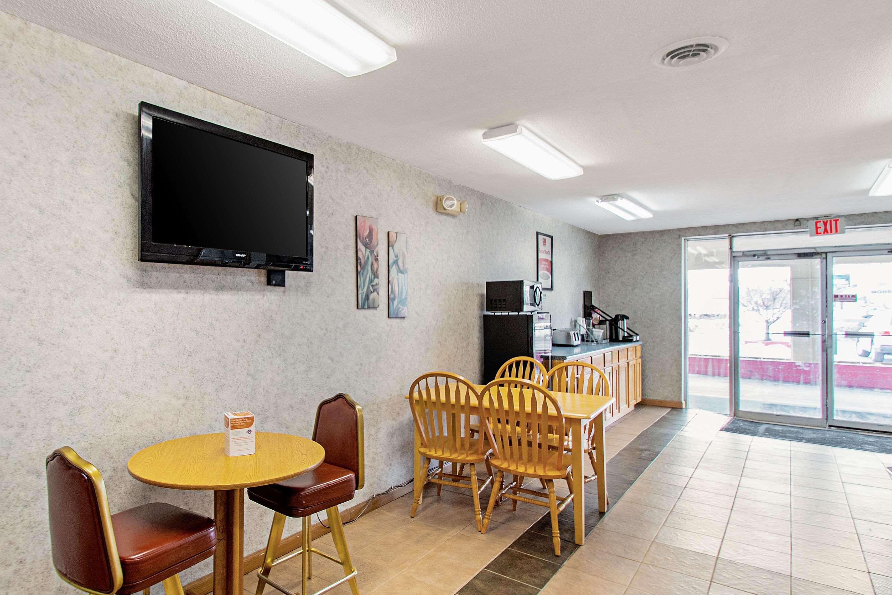 Econo Lodge Utica Zewnętrze zdjęcie